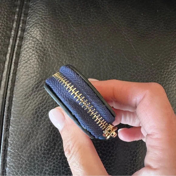 🌸✨ Hello Kitty Leather Mini Collector Key / Bag Charm Pouch Rare Kawaii Cutie! ✨ - Picture 5 of 7